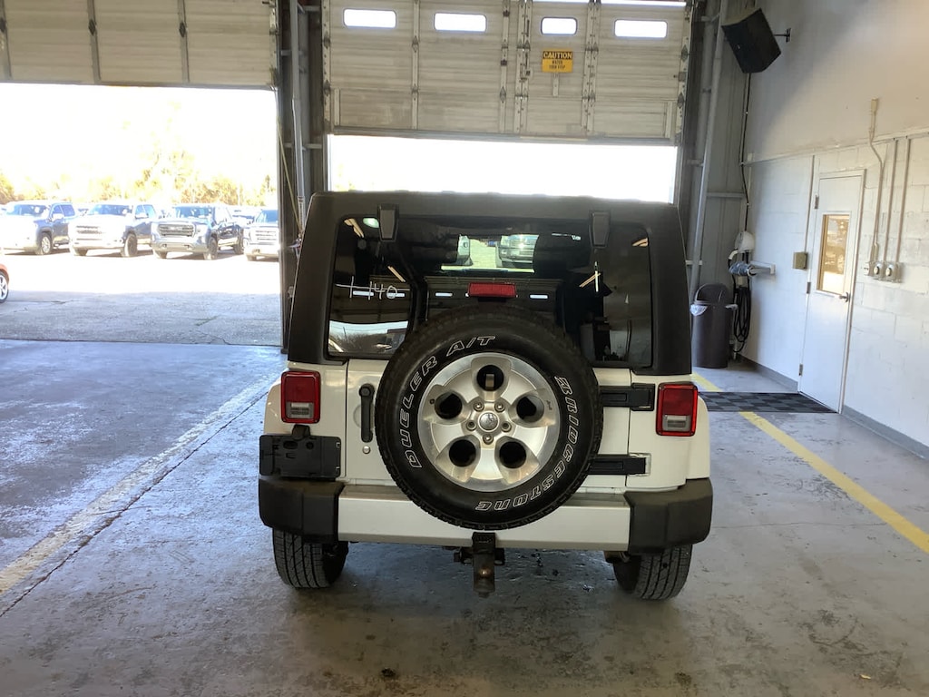 Used 2013 Jeep Wrangler Unlimited Sahara SUV