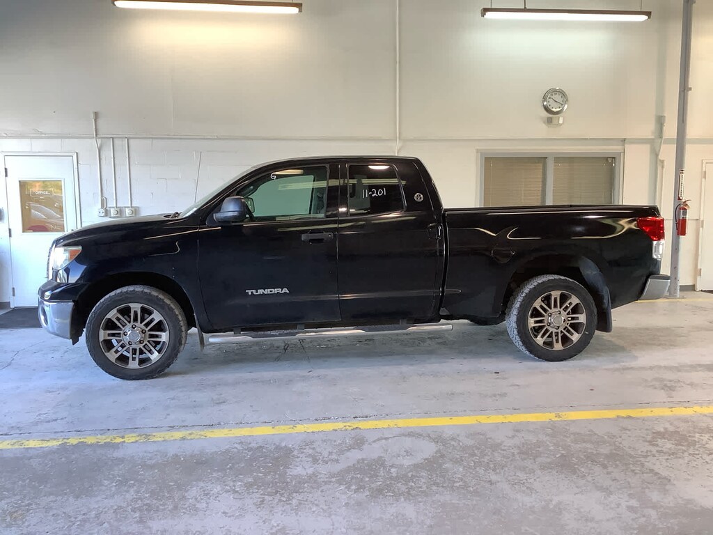Used 2013 Toyota Tundra V8 Truck