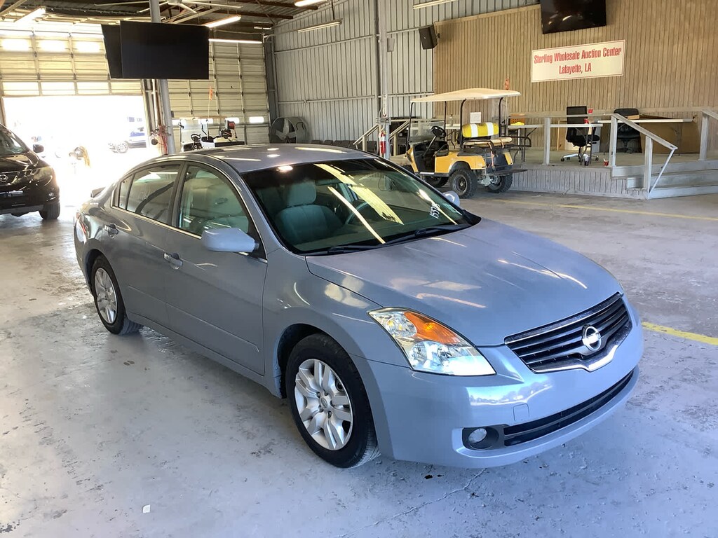Used 2009 Nissan Altima 2.5 Sedan