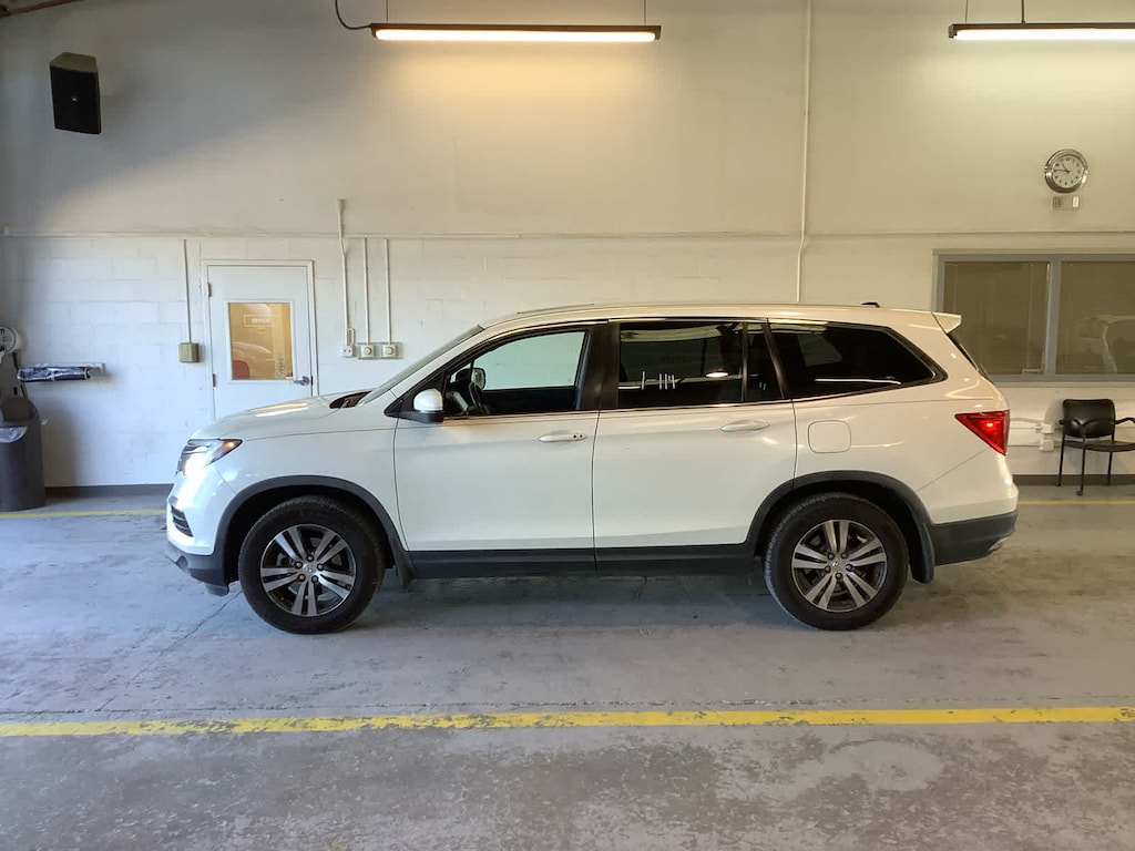 Used 2018 Honda Pilot EX-L w/RES FWD SUV