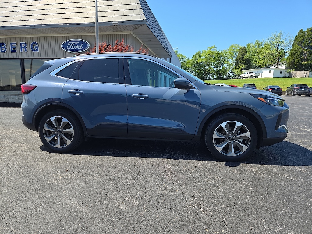 Certified 2025 Ford Escape Platinum