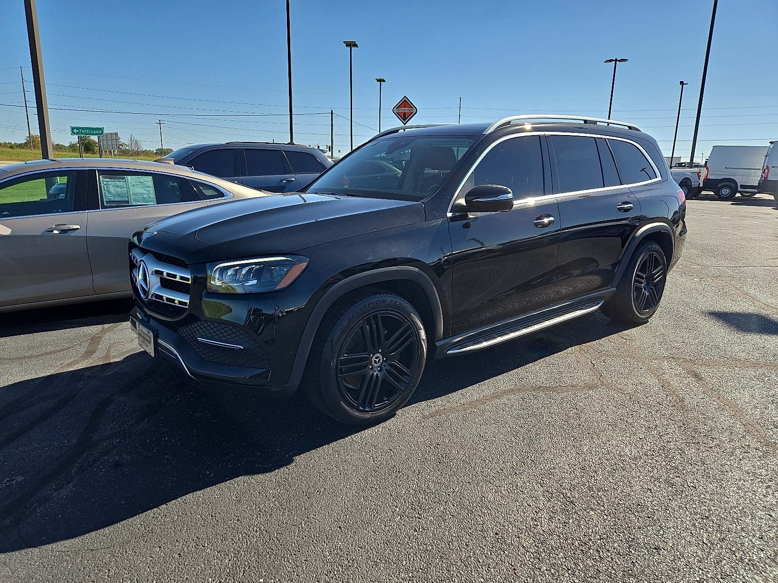 2020 Mercedes-Benz GLS GLS450's photo