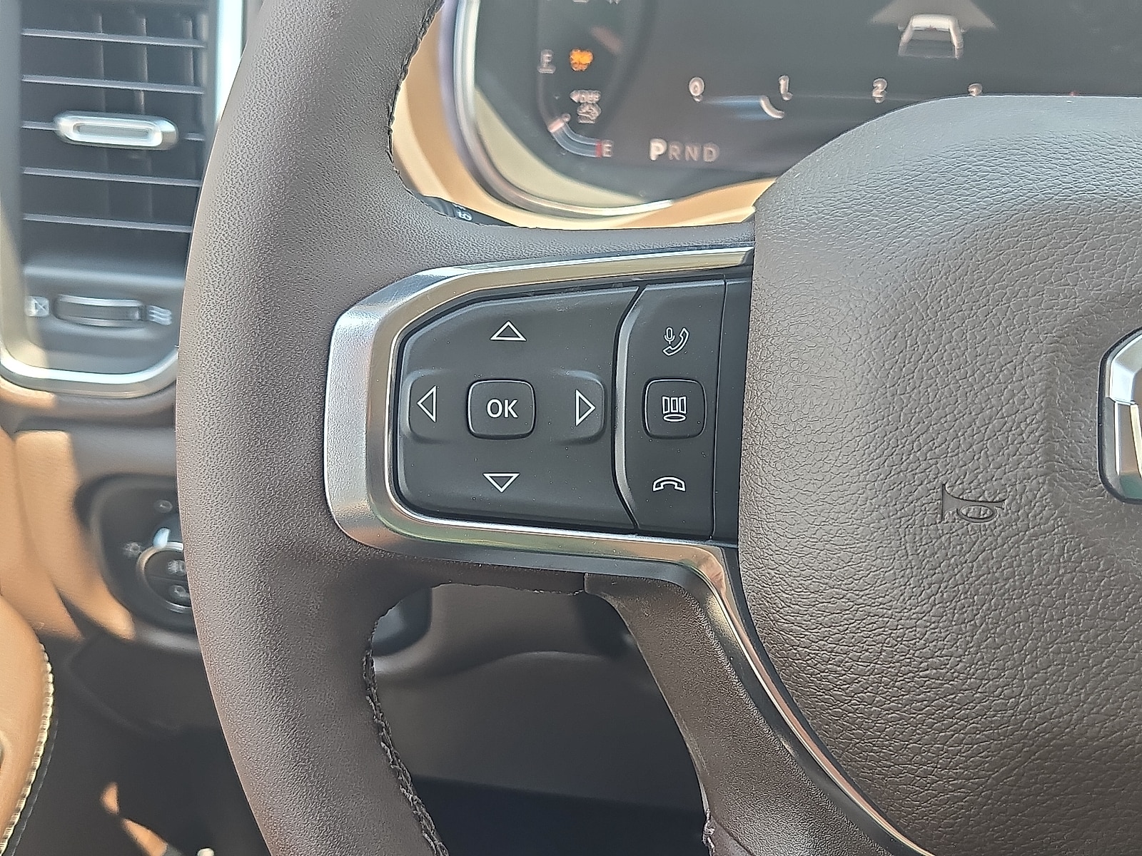 2025 RAM 2500 Laramie - Photo 19