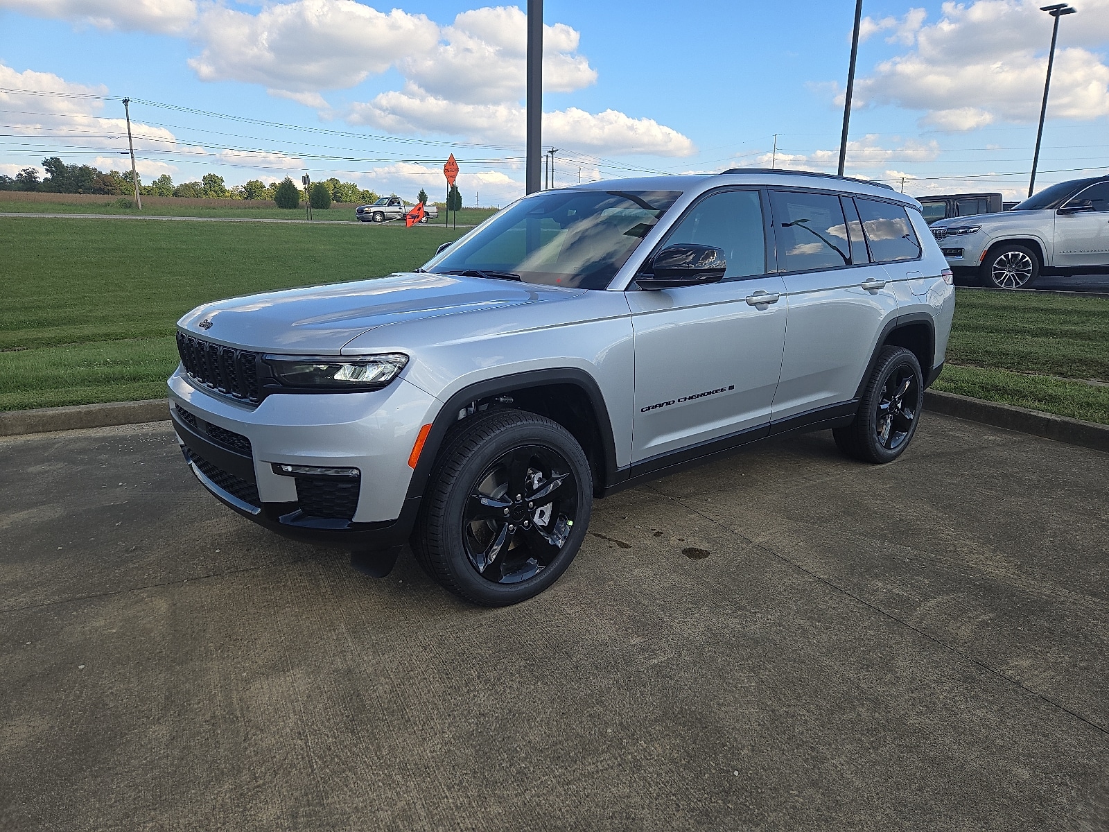 2025 Jeep Grand Cherokee L Limited's photo