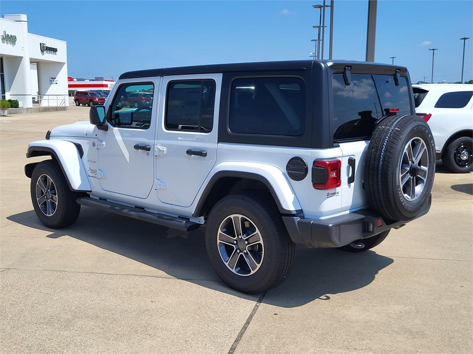 2023 Jeep Wrangler Sahara Sport photo 3