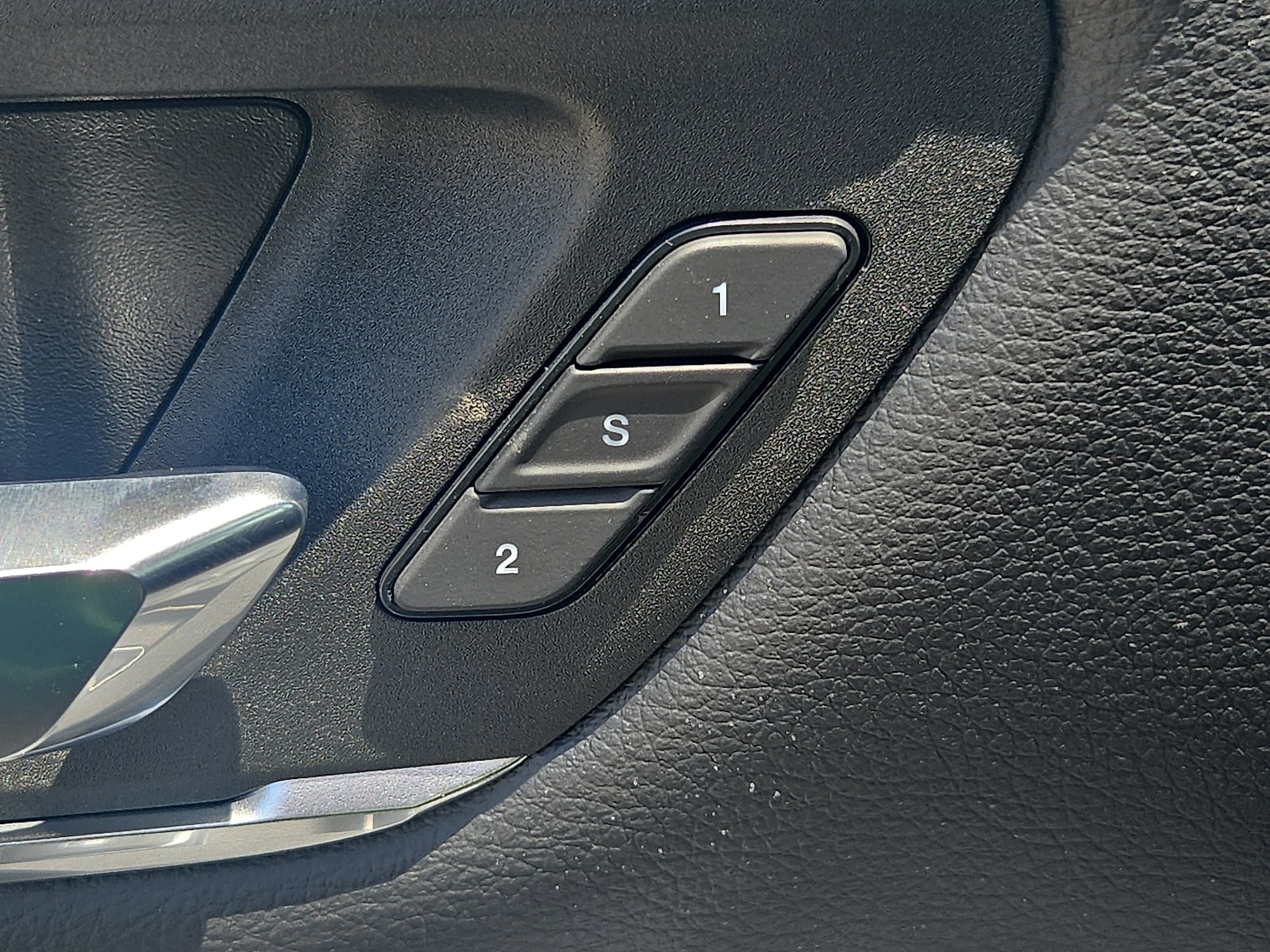 2025 RAM 1500 Laramie - Photo 11