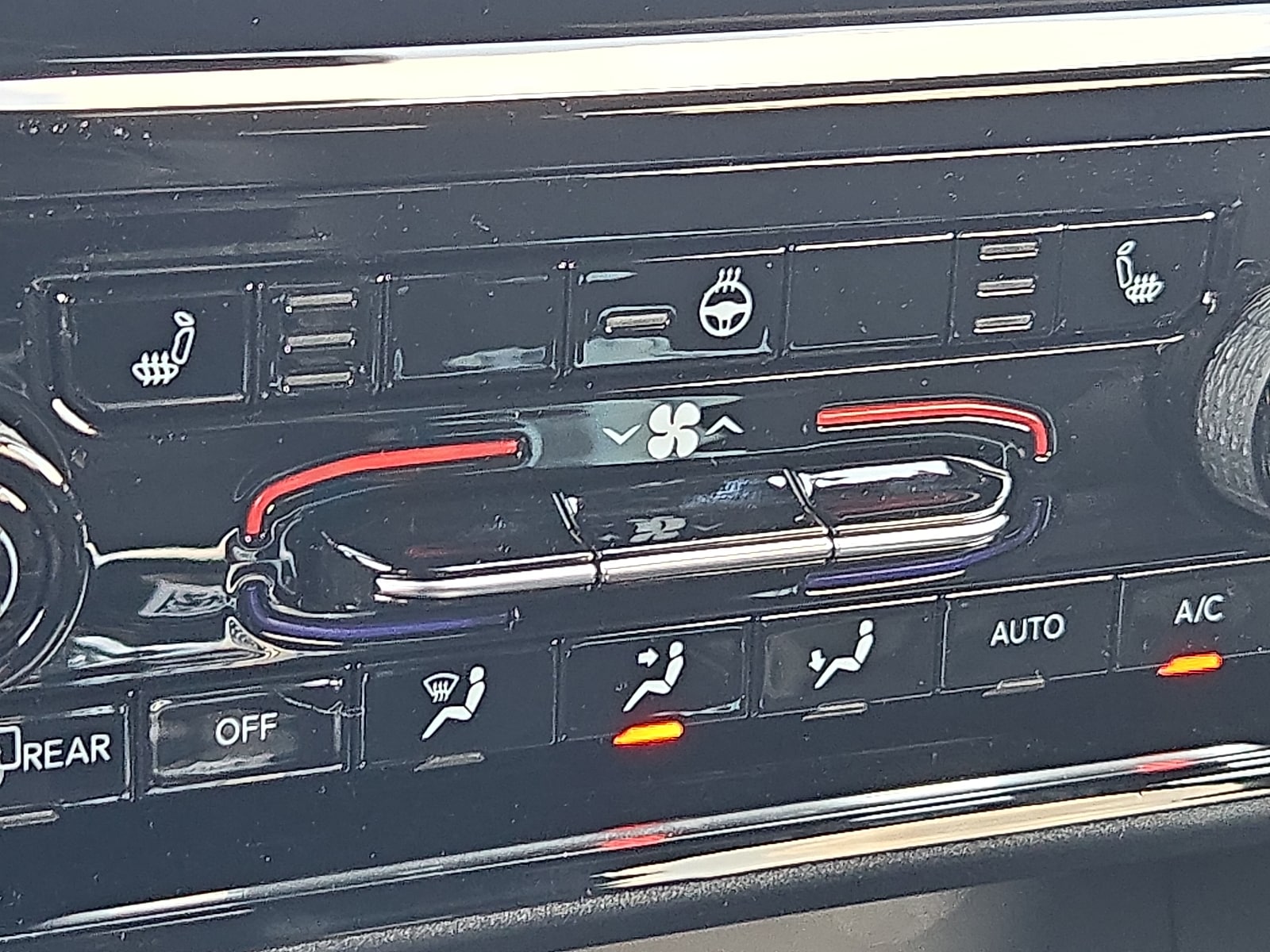 2025 Jeep Grand Cherokee Altitude - Photo 10
