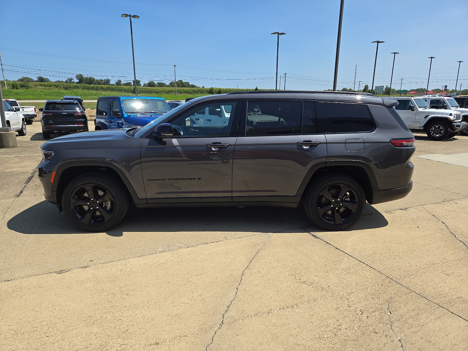 Used 2023 Jeep Grand Cherokee L Altitude with VIN 1C4RJKAG8P8892747 for sale in Jasper, IN