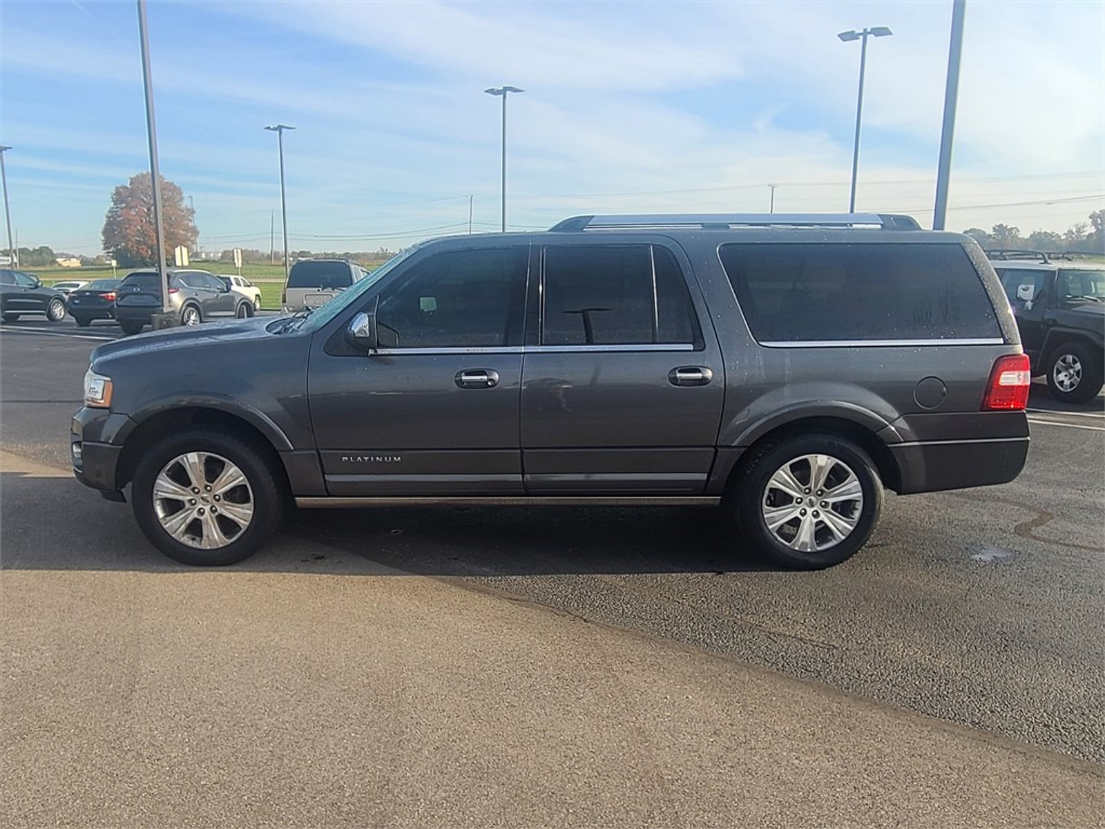 Used 2015 Ford Expedition Platinum with VIN 1FMJK1MT0FEF21395 for sale in Jasper, IN