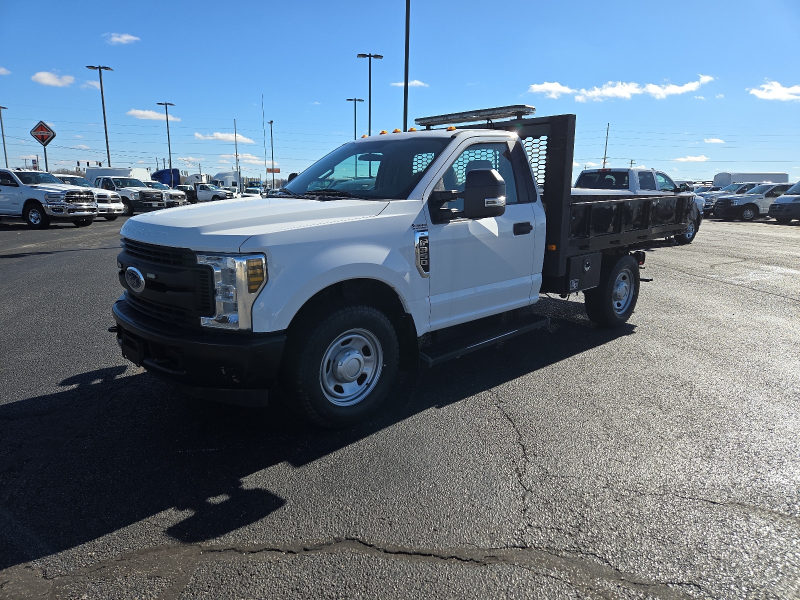 2019 Ford F-350 Chassis Regular Cab Chassis-Cab 