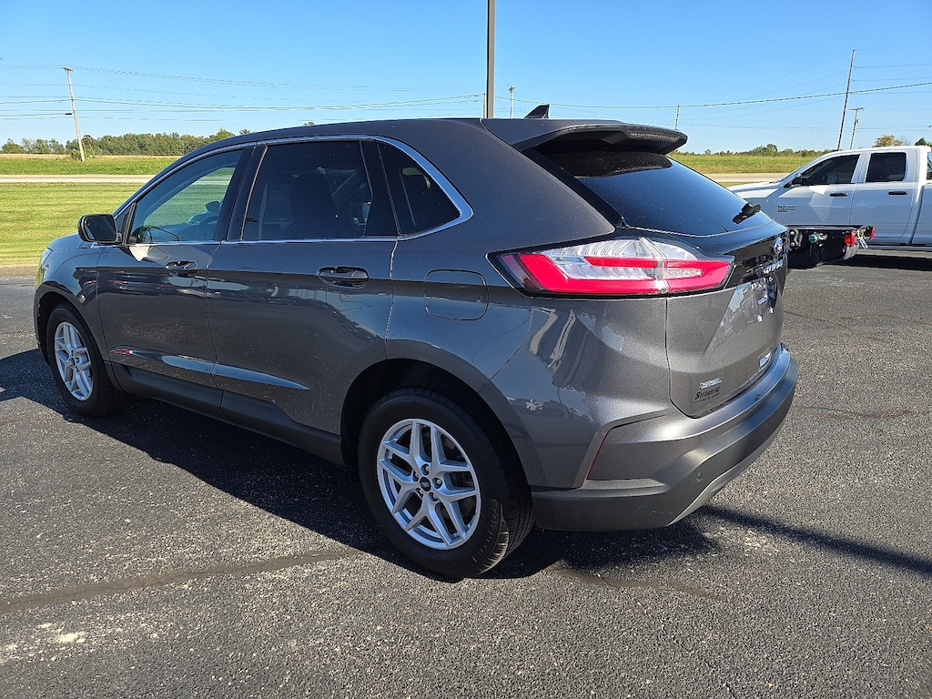Used 2022 Ford Edge SEL