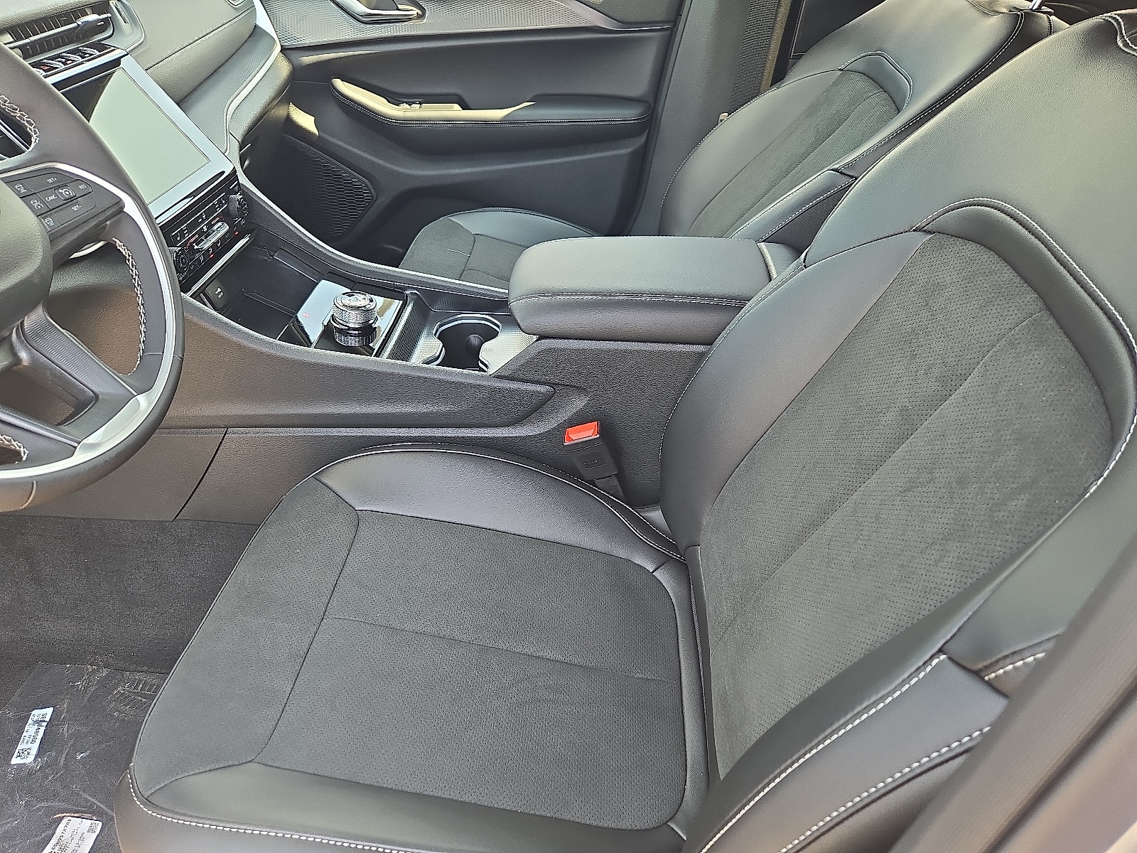 2025 Jeep Grand Cherokee Altitude - Photo 8