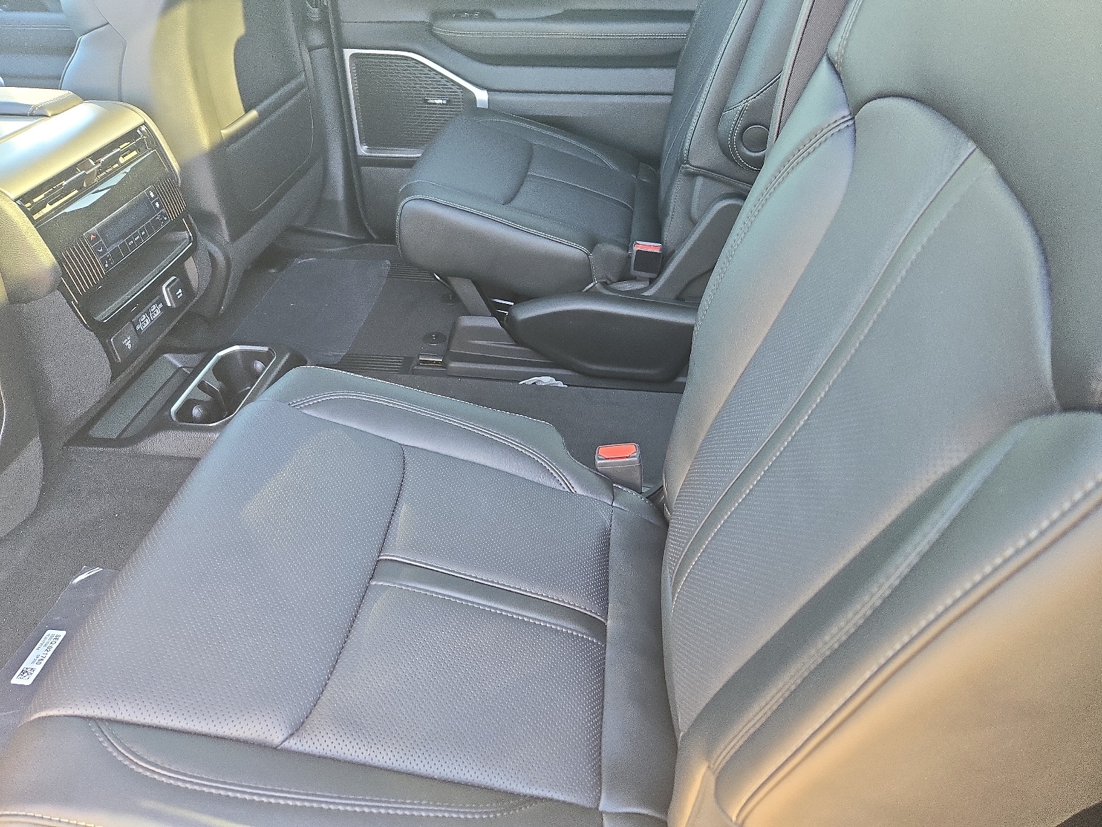 2025 Jeep Wagoneer Series II - Photo 11