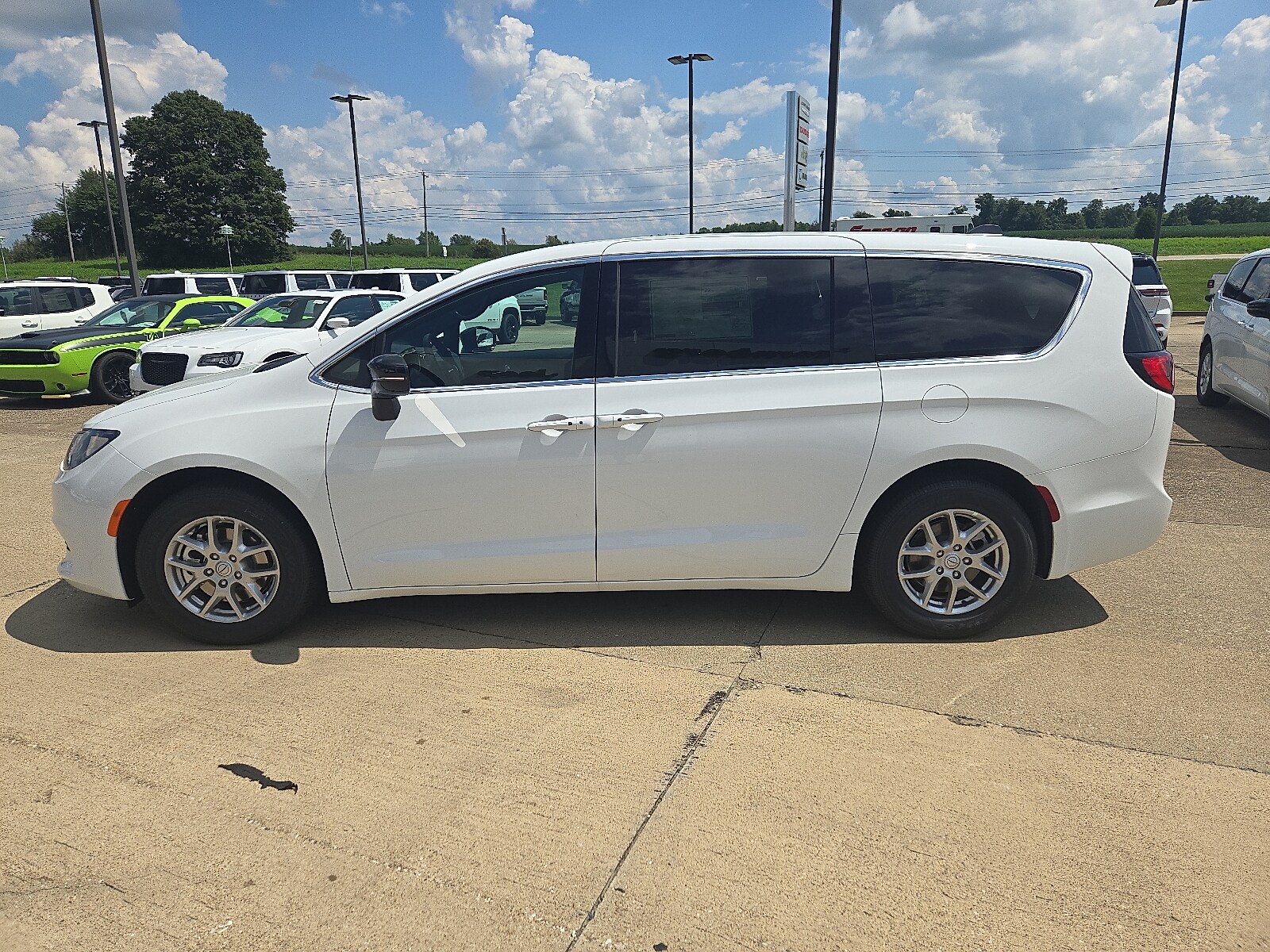2026 Chrysler Voyager LX photo 2