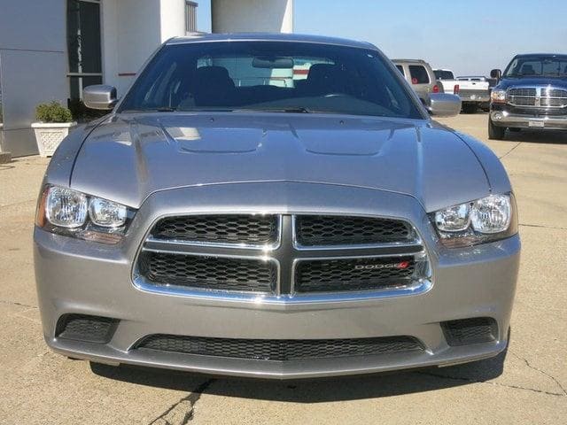 Used 2014 Dodge Charger SE with VIN 2C3CDXBG9EH237436 for sale in Jasper, IN