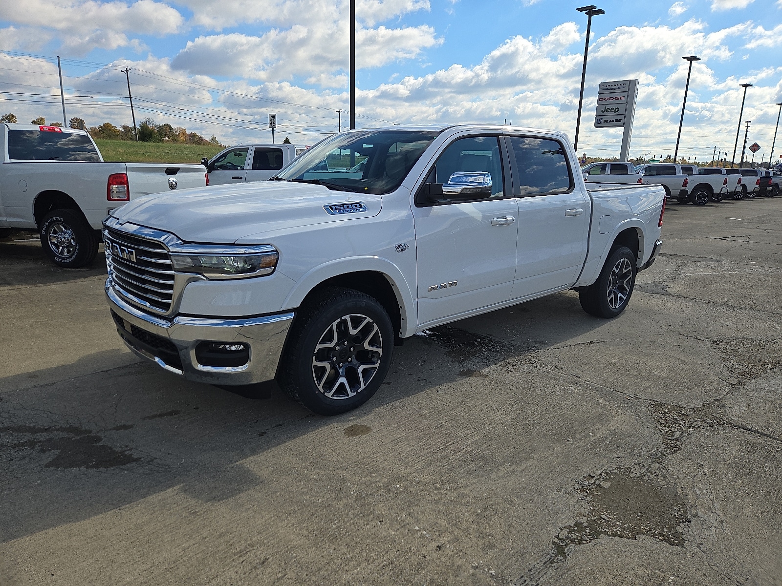 2026 RAM Ram 1500 Pickup Laramie's photo