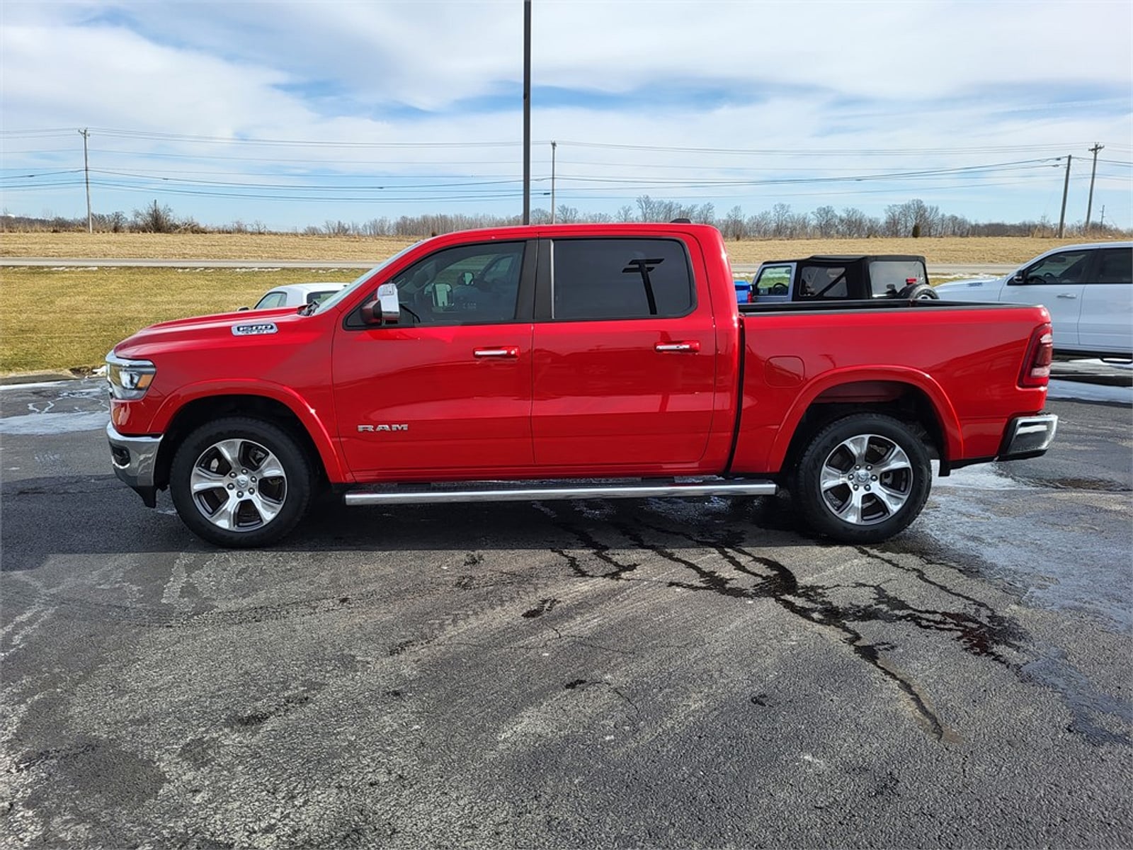 Used 2019 RAM Ram 1500 Pickup Laramie with VIN 1C6SRFJT9KN578458 for sale in Jasper, IN