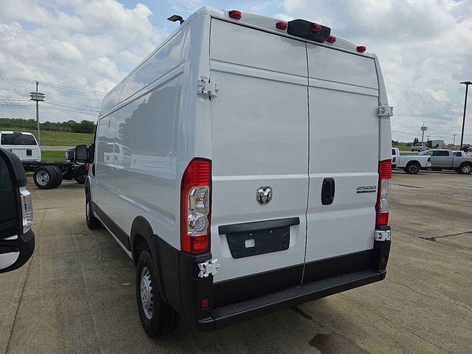 2025 Ram ProMaster 2500 photo 2