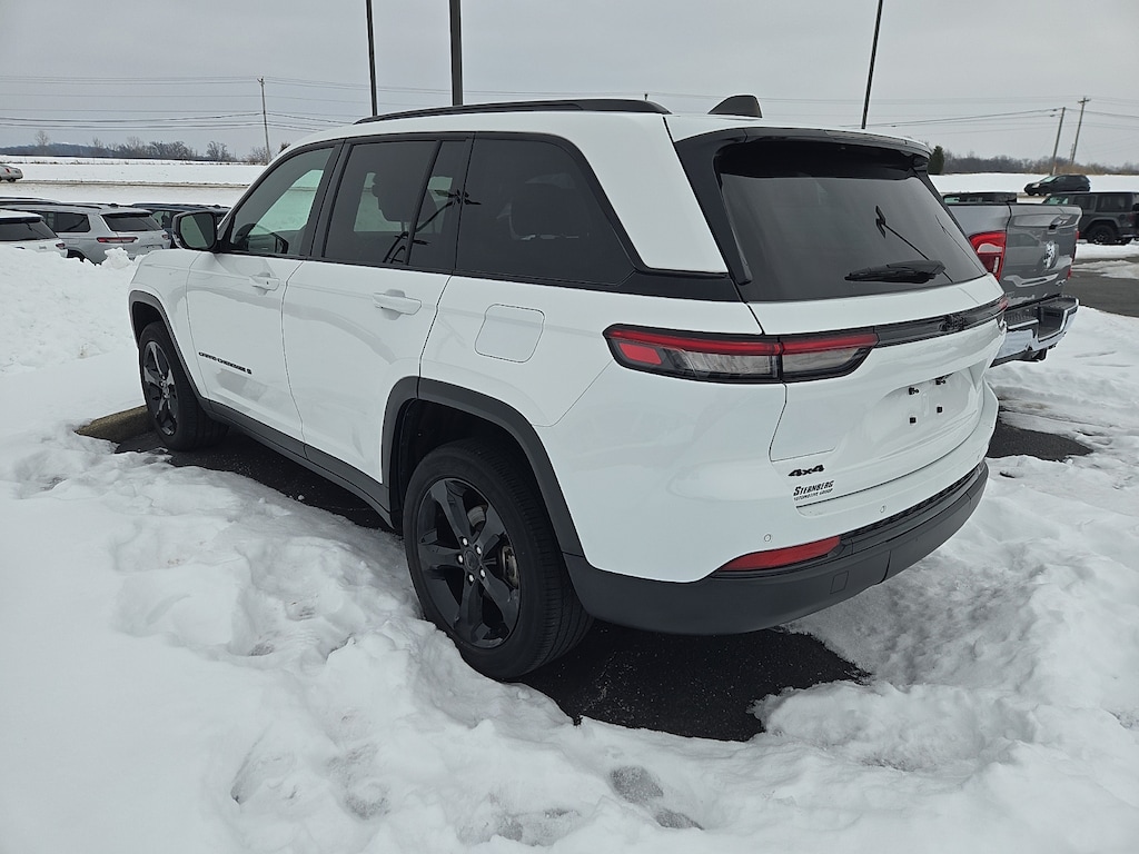 Used 2023 Jeep Grand Cherokee Altitude 4x4 UT