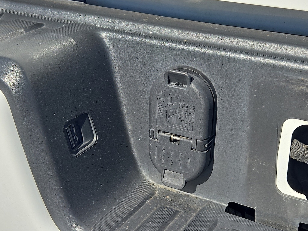 Used 2021 Chevrolet Colorado 2WD Crew Cab Short Box LT PU