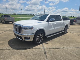 2025 Ram 1500 Laramie Crew Cab 4x4 57 Box Pickup