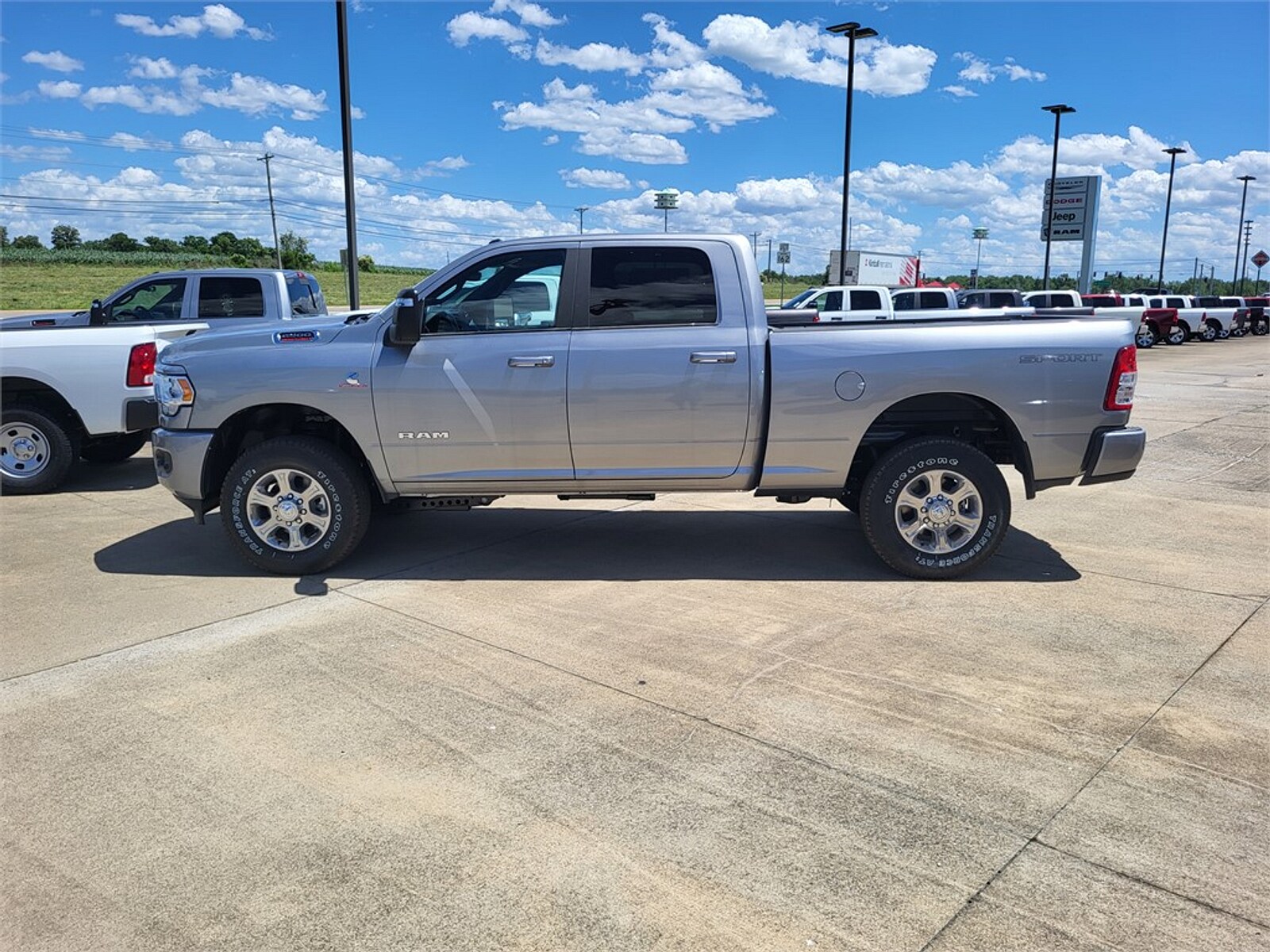 2024 Ram 2500 Big Horn photo 2