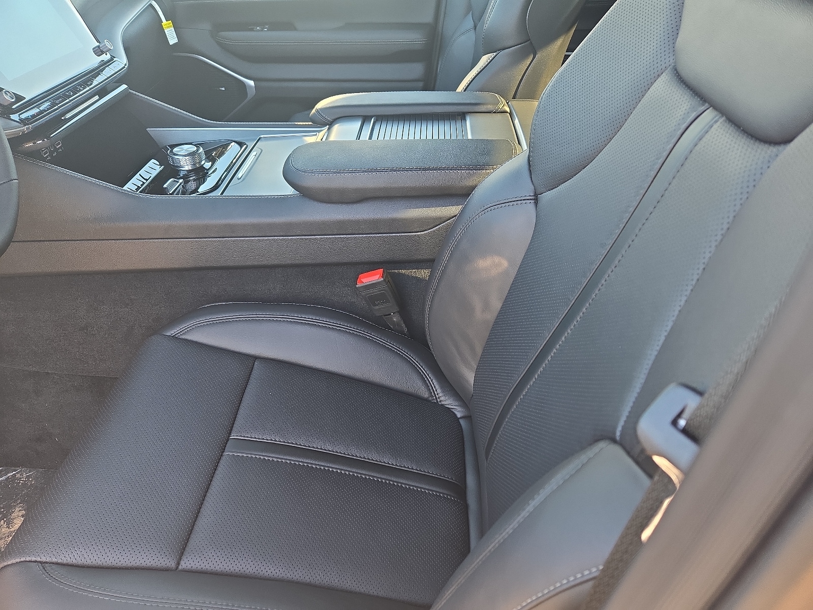 2025 Jeep Wagoneer Series II - Photo 9