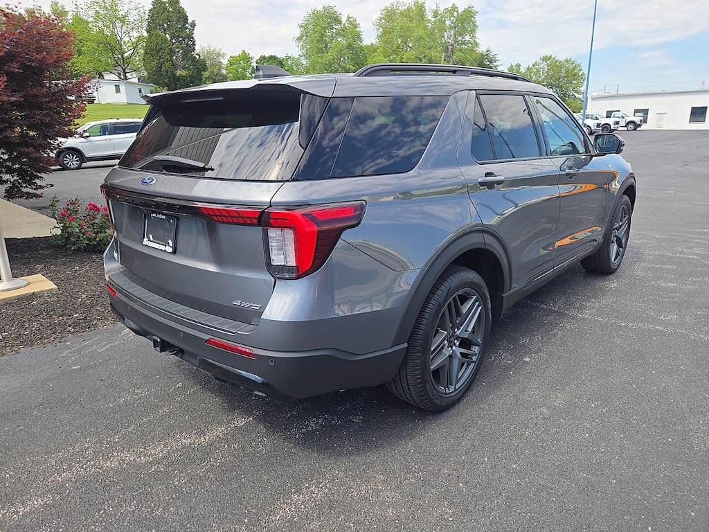 Certified 2025 Ford Explorer ST-Line