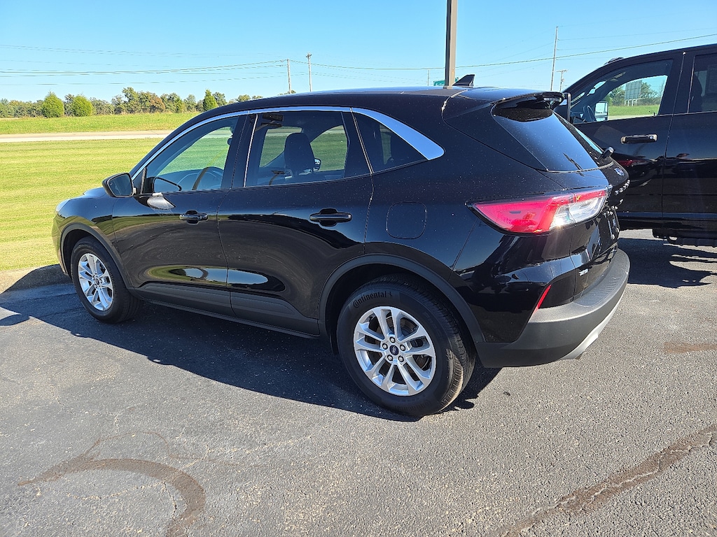 Used 2022 Ford Escape SE