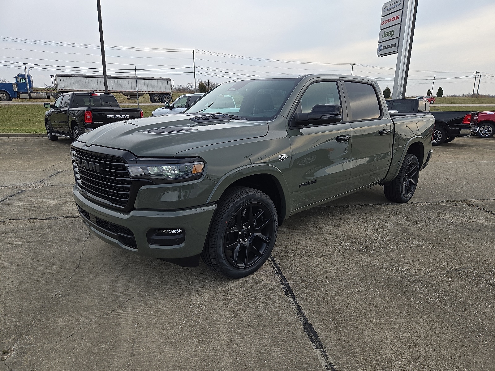 2026 RAM Ram 1500 Pickup Laramie's photo
