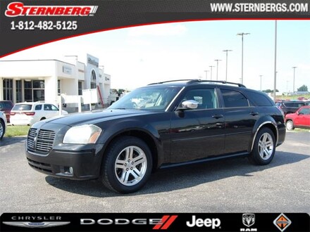 Featured used 2005 Dodge Magnum SE RWD Wagon 37935 for sale in Jasper, IN