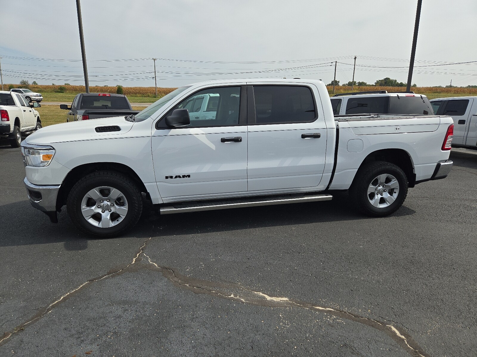 2020 Ram 1500 Tradesman photo 2