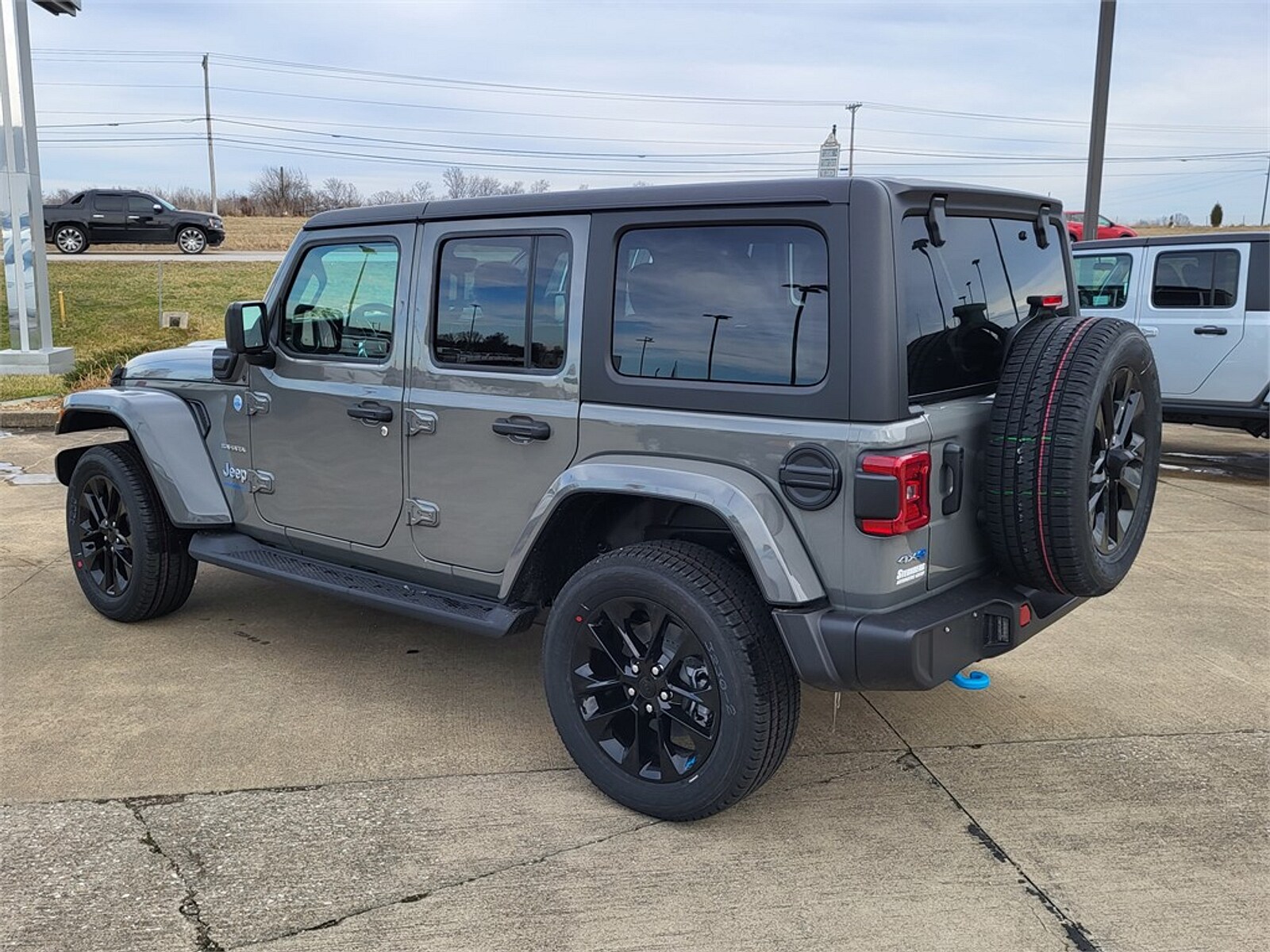 2023 Jeep Wrangler 4xe Sahara Sport photo 3