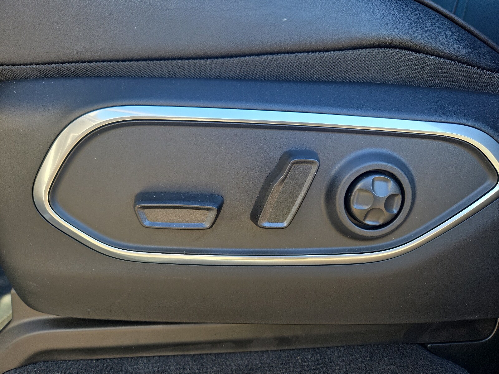 2025 Jeep Wagoneer Series II - Photo 8