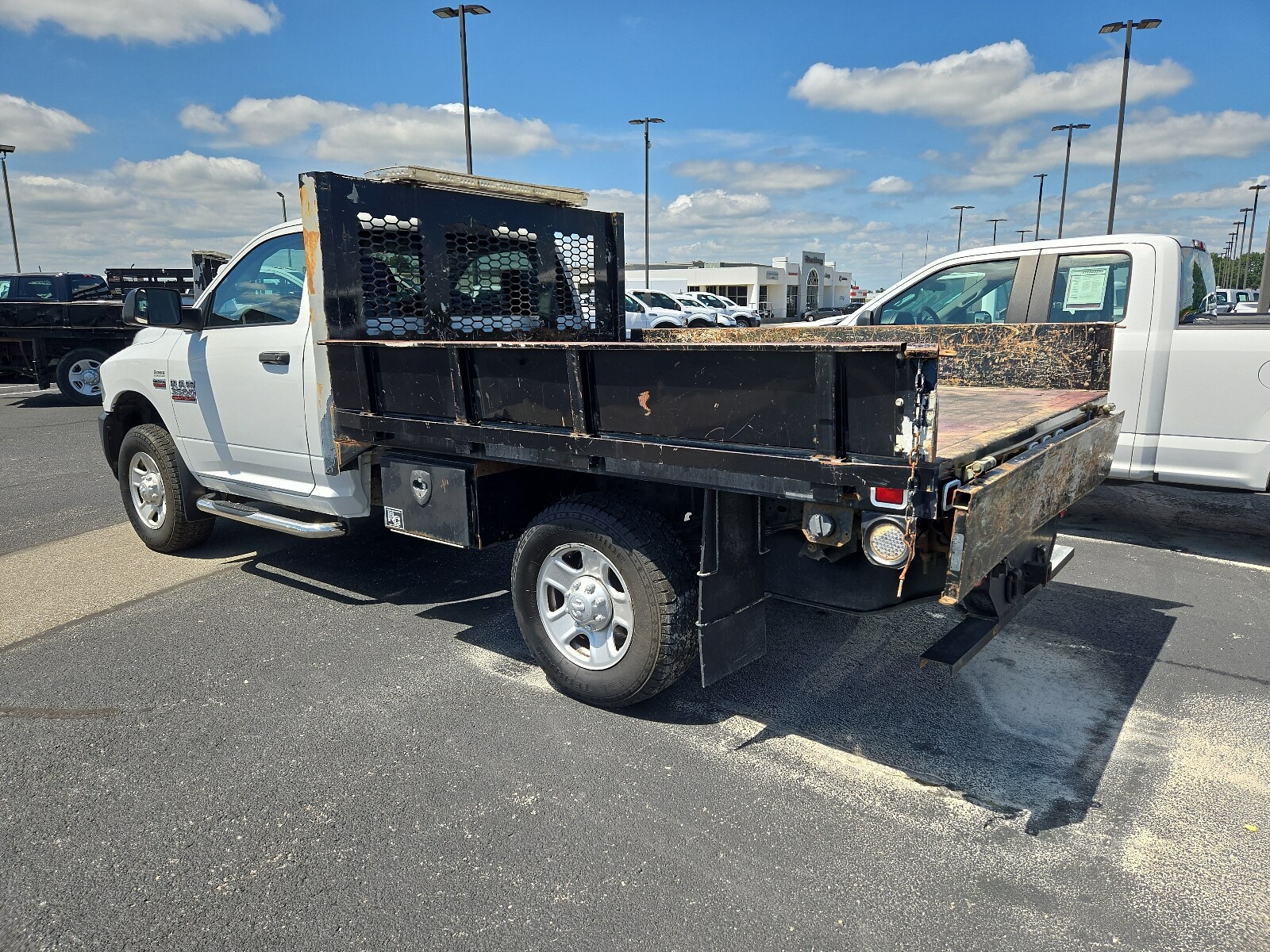 2018 Ram 3500 Tradesman SLT photo 3