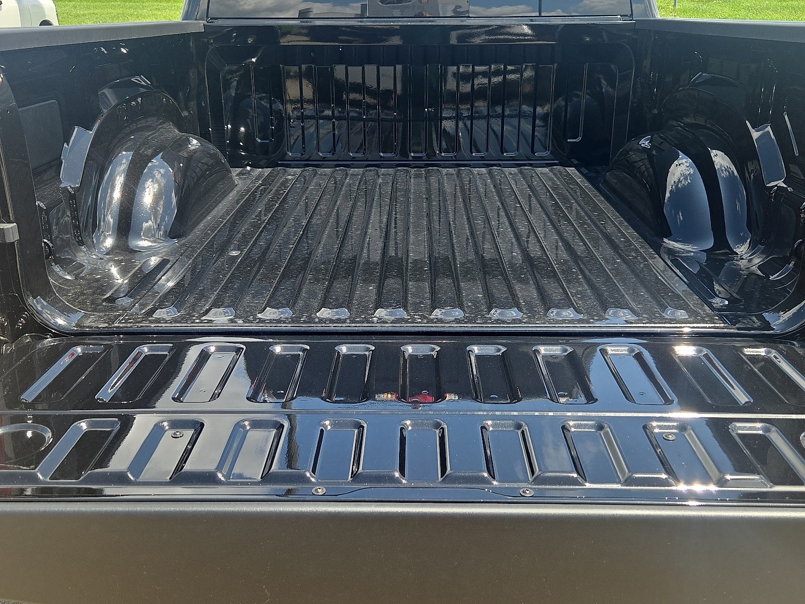 2025 RAM 1500 Laramie - Photo 7