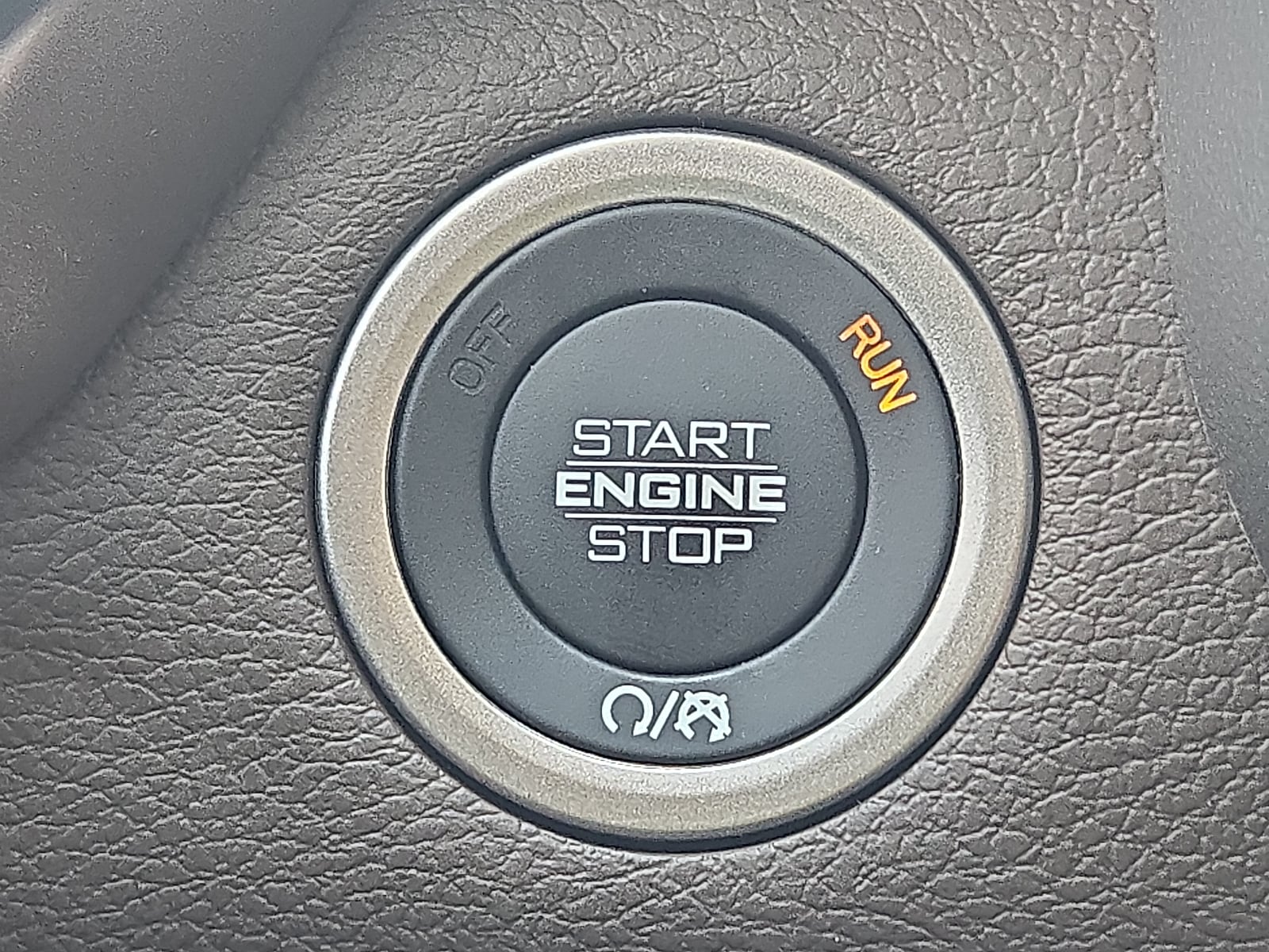 2025 RAM 2500 Laramie - Photo 18