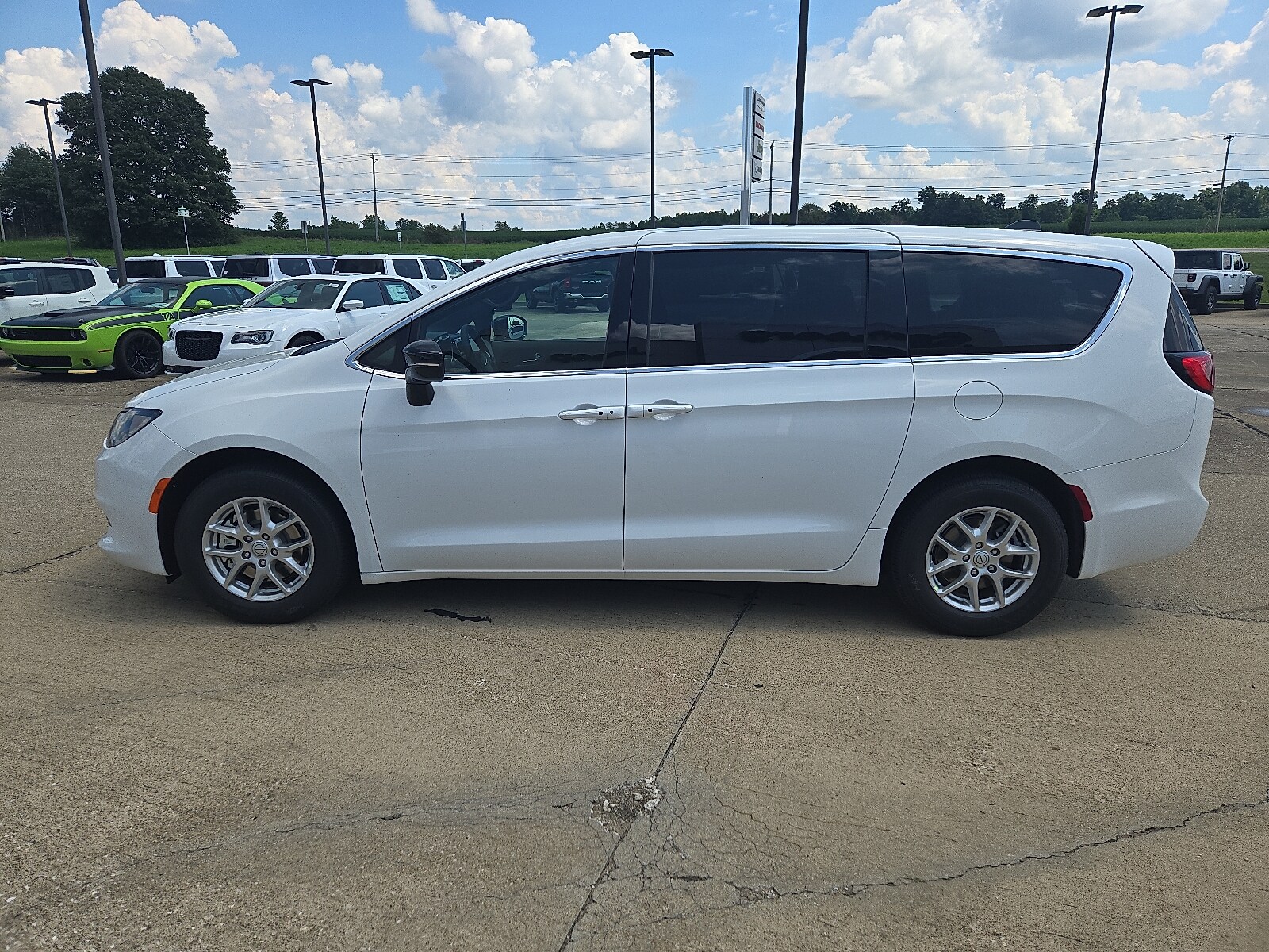 2026 Chrysler Voyager LX photo 2