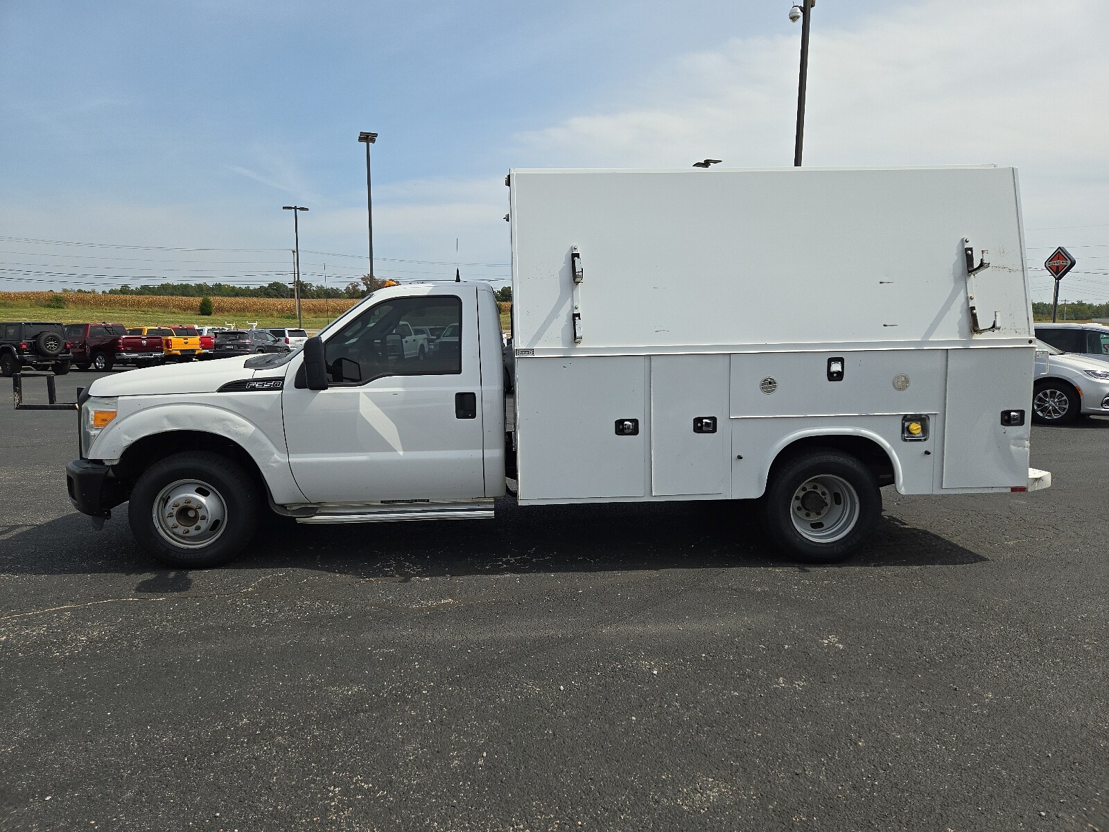 2016 Ford F-350 XL photo 2