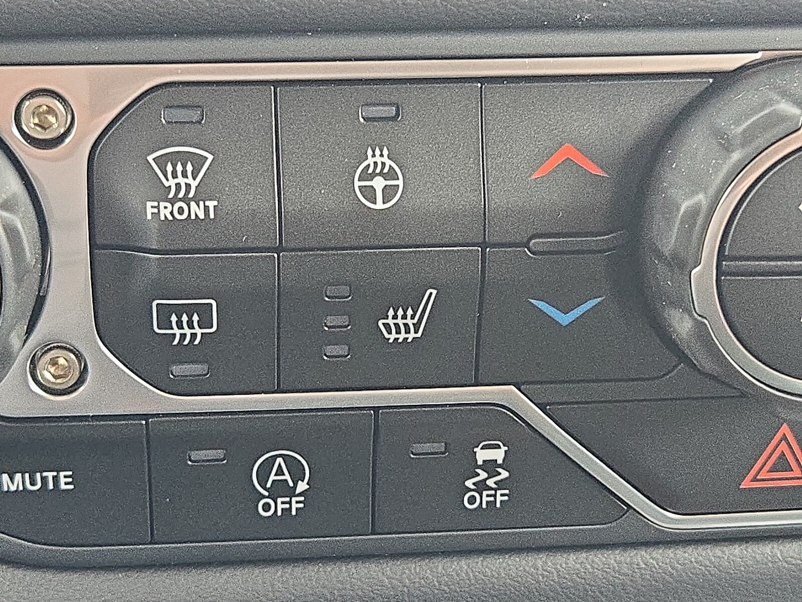 2025 Jeep Wrangler 4-Door Sahara - Photo 11