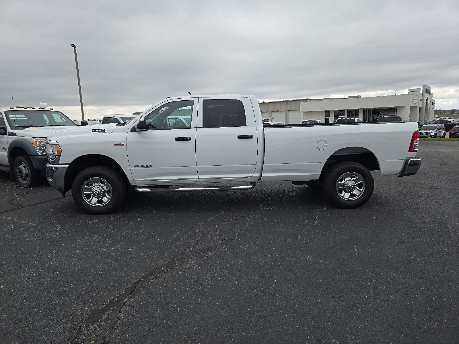 2022 Ram 2500 Tradesman photo 2