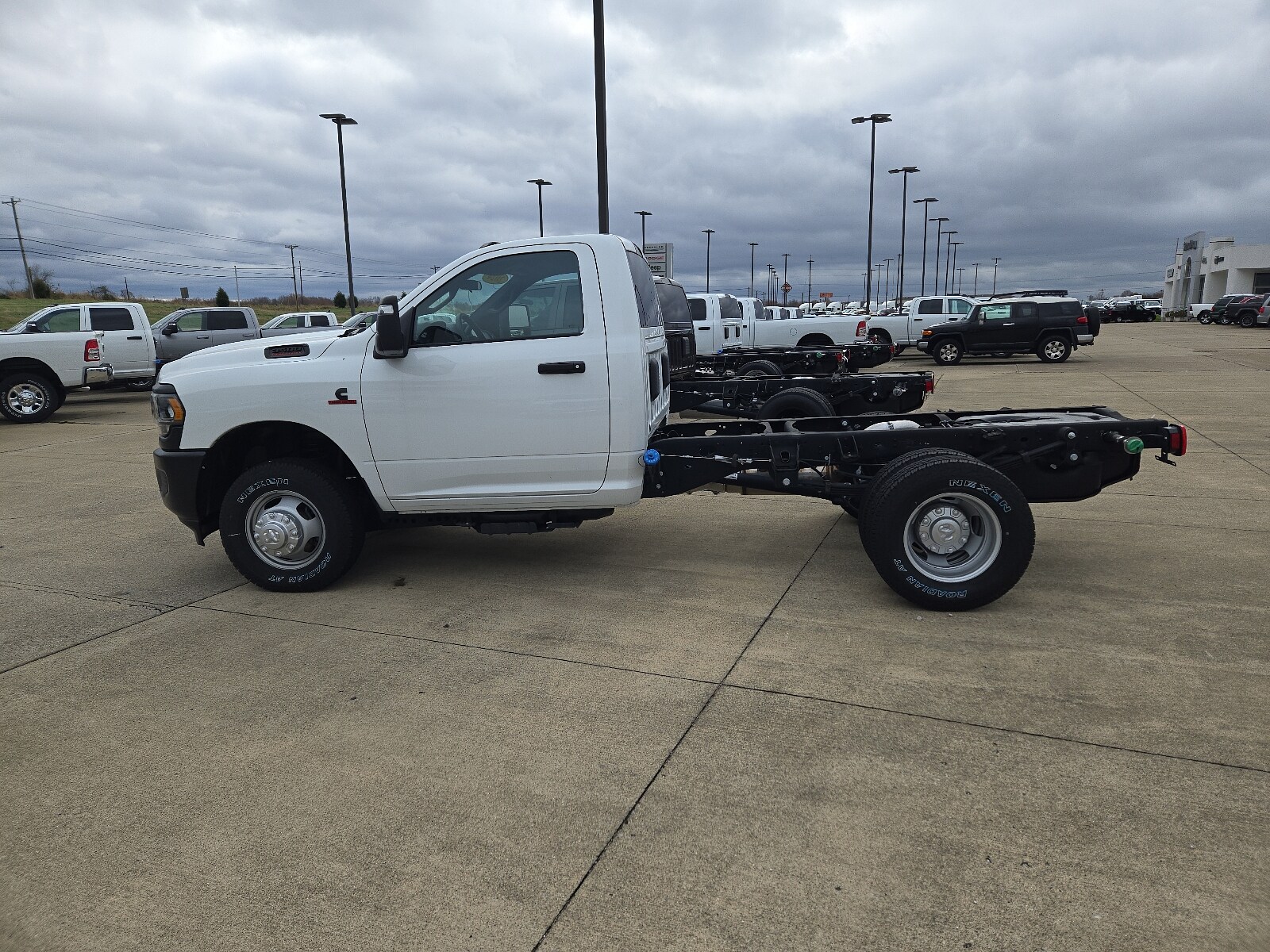 2024 Ram 3500 Tradesman SLT photo 2