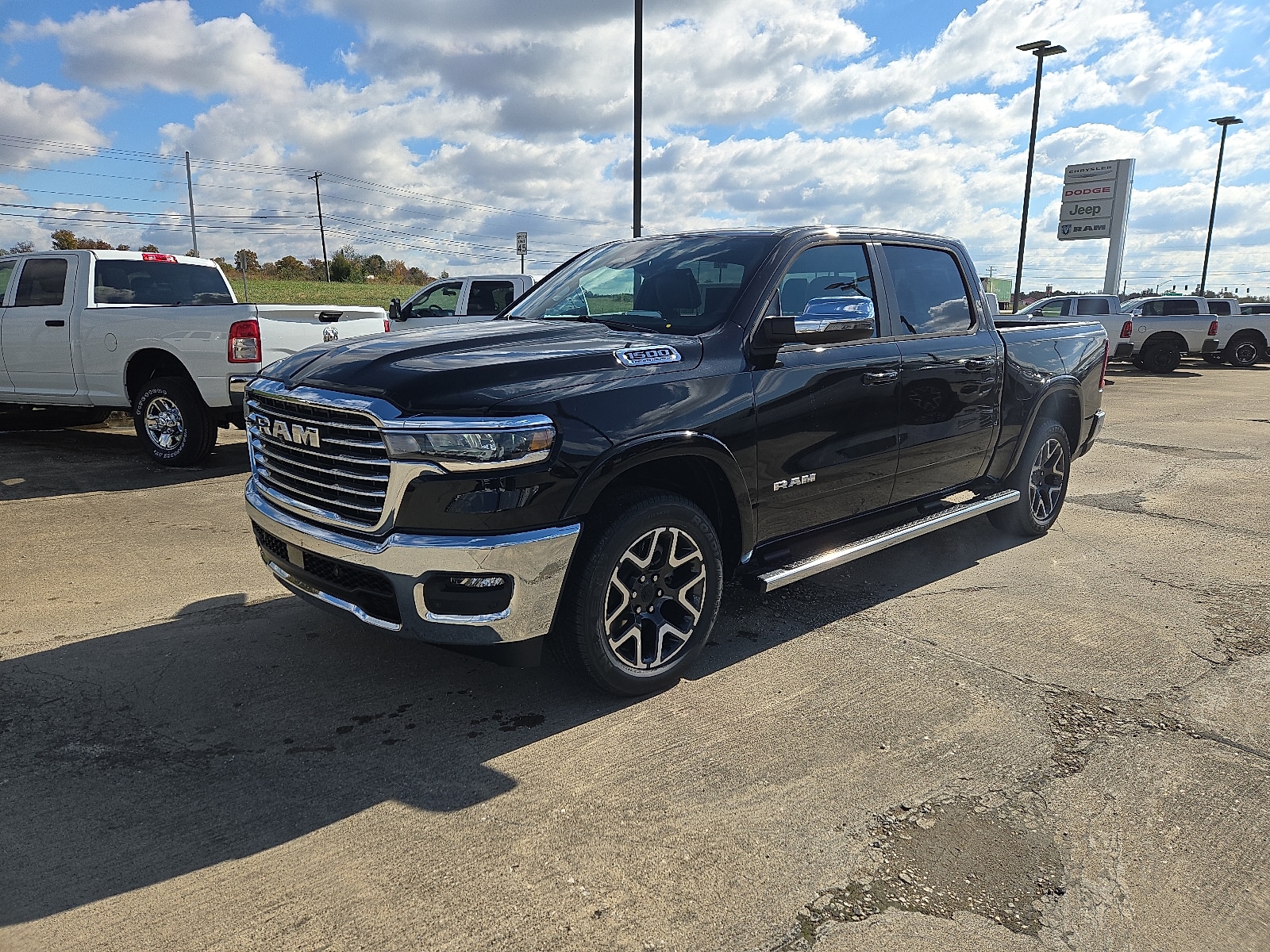 2026 RAM Ram 1500 Pickup Laramie's photo