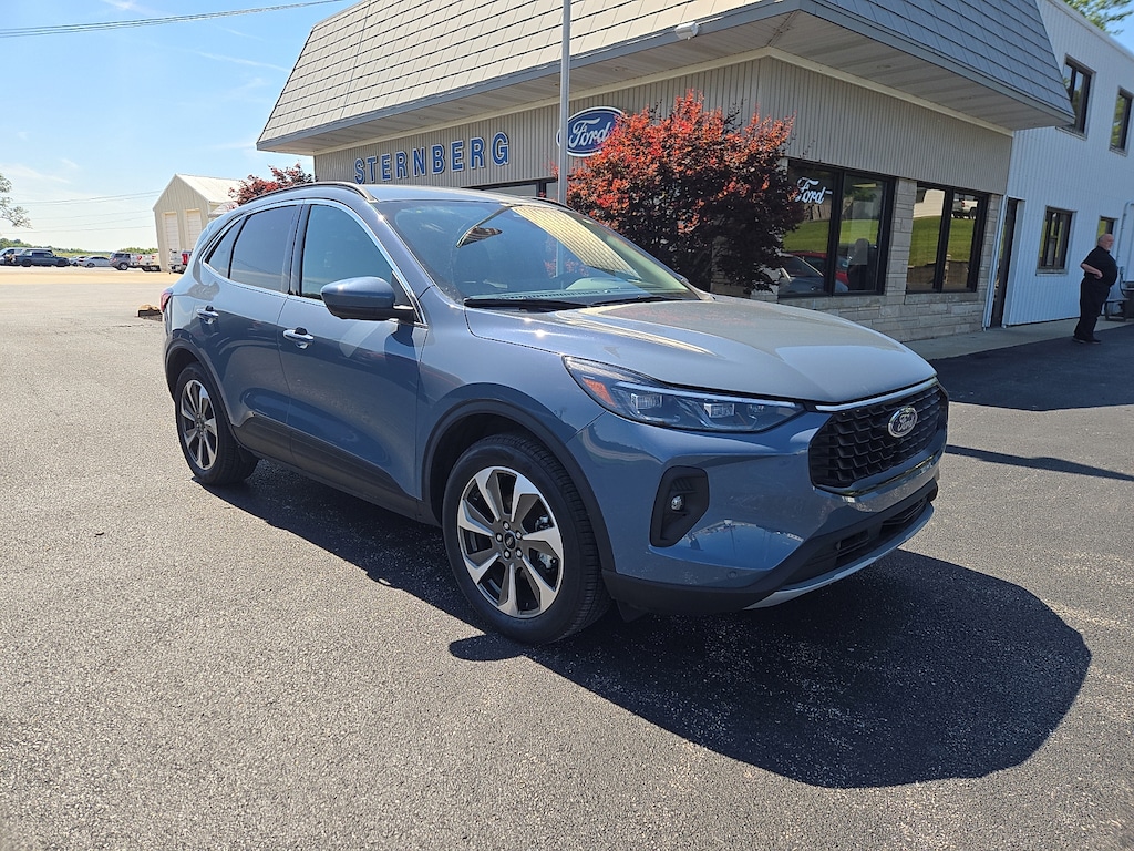 Certified 2025 Ford Escape Platinum