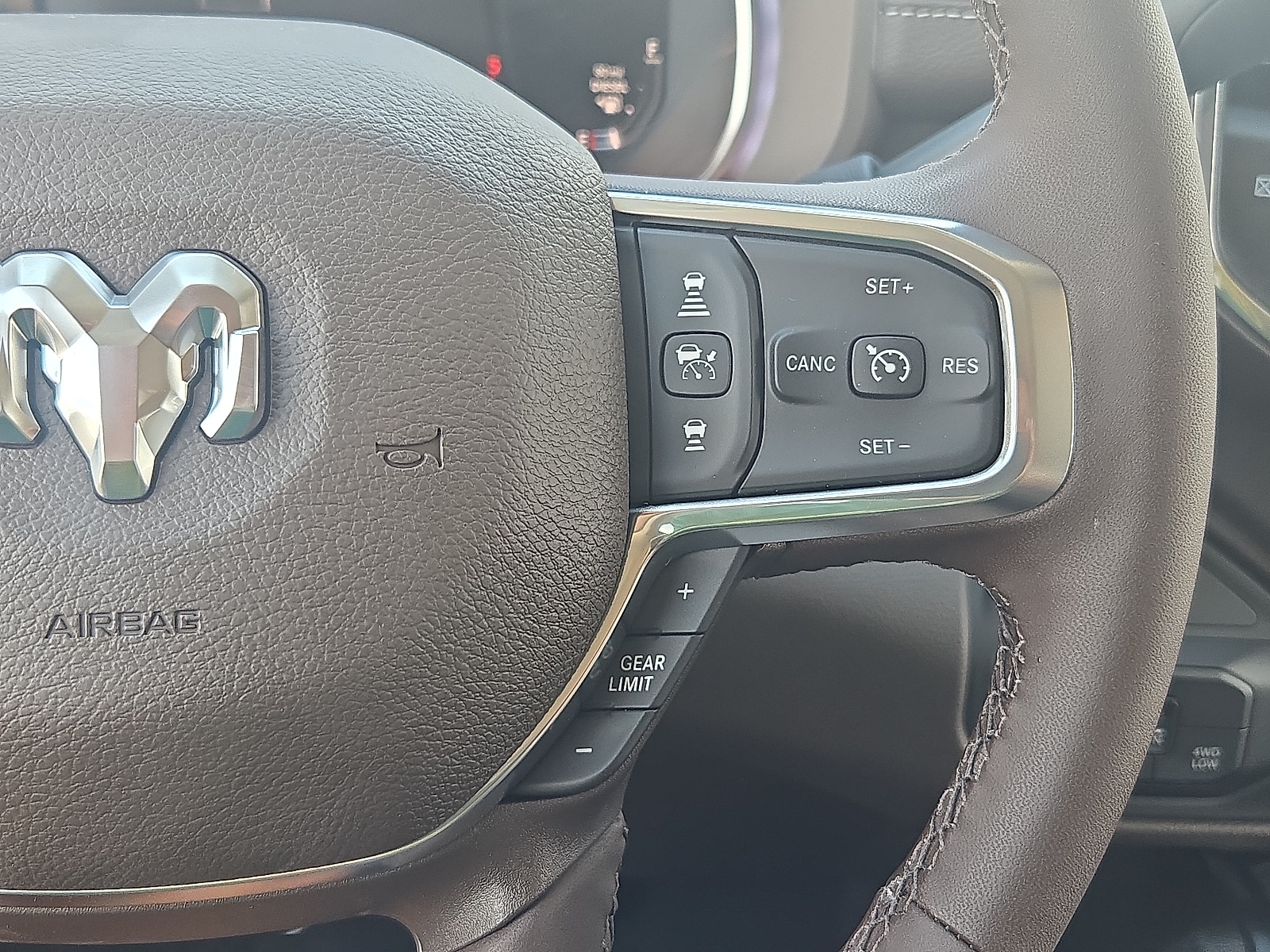 2025 RAM 2500 Laramie - Photo 20