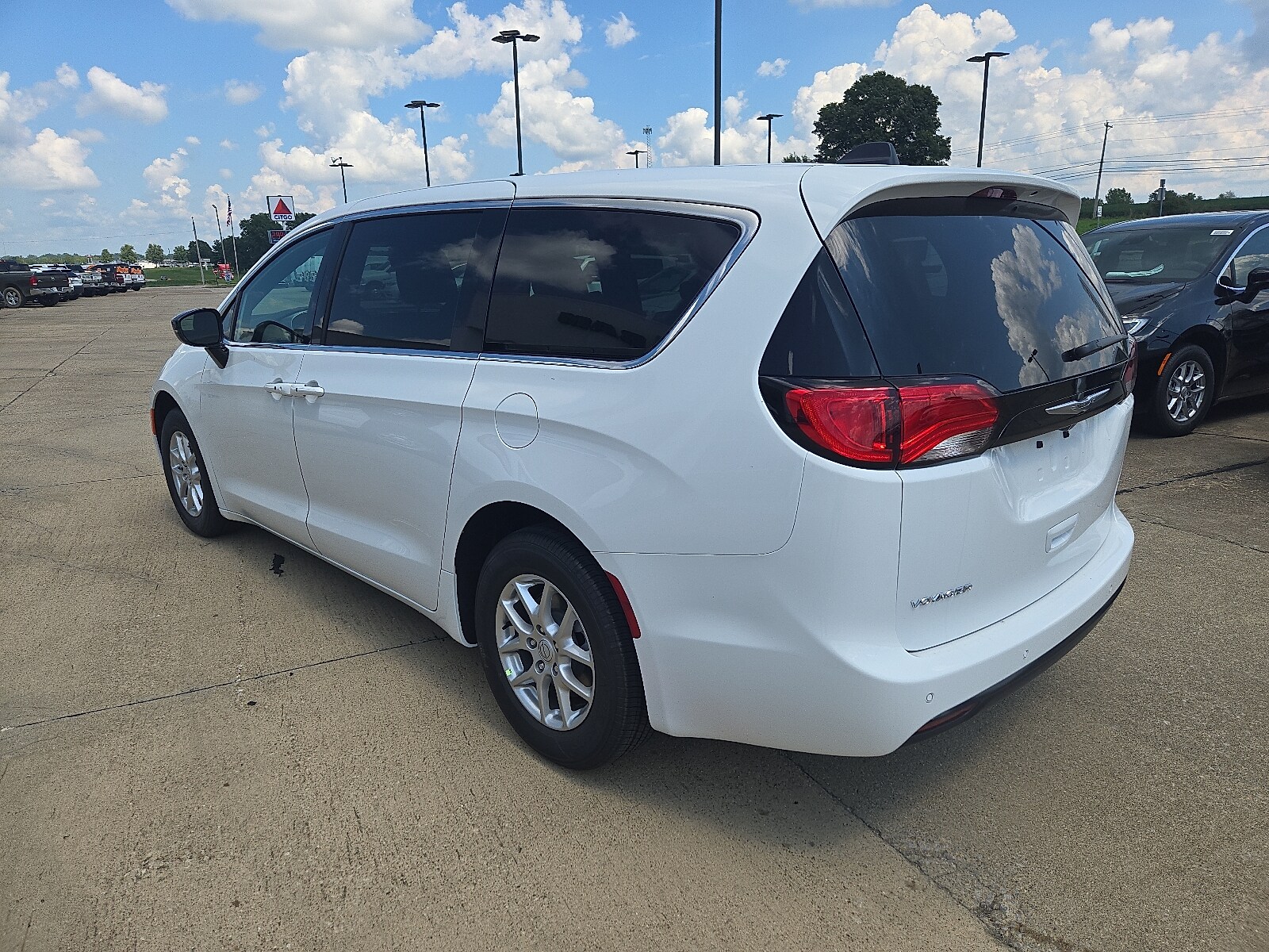 2026 Chrysler Voyager LX photo 3