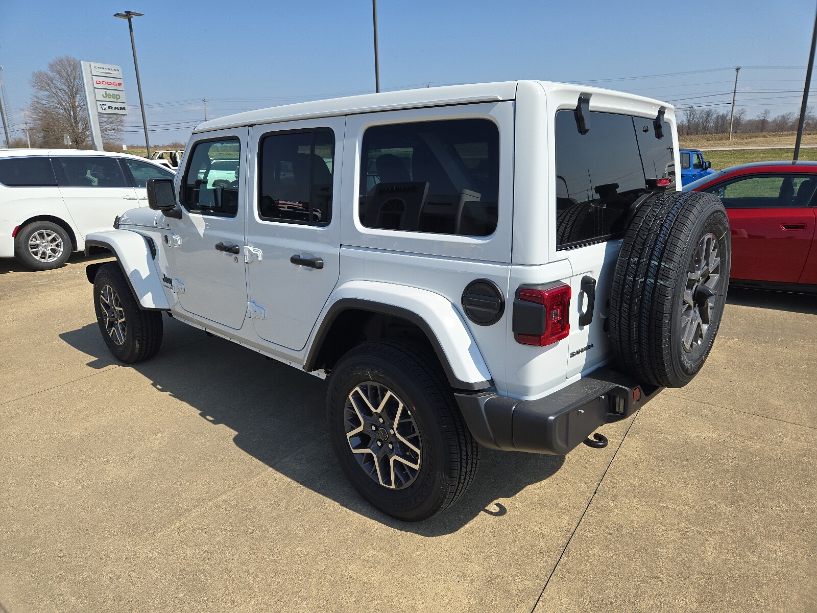 2025 Jeep Wrangler Sahara photo 3