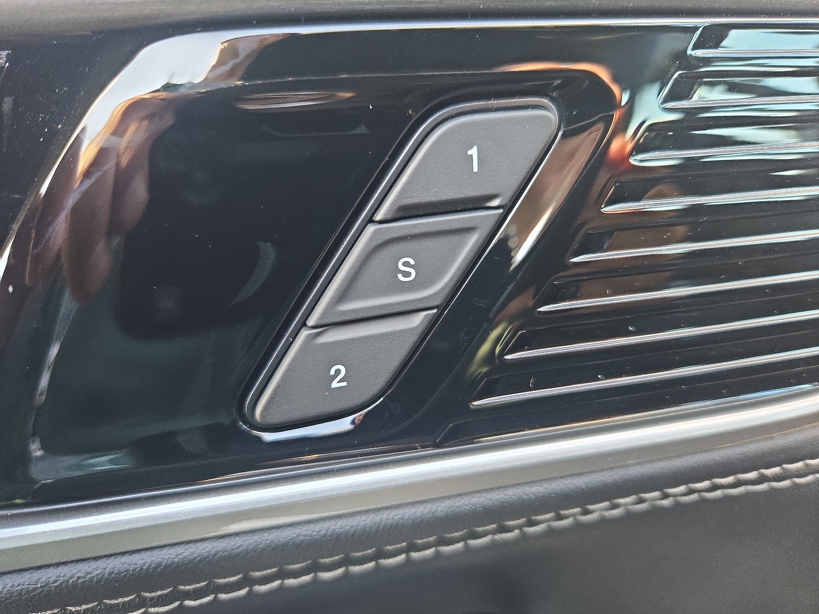 2025 Jeep Wagoneer Series II - Photo 7