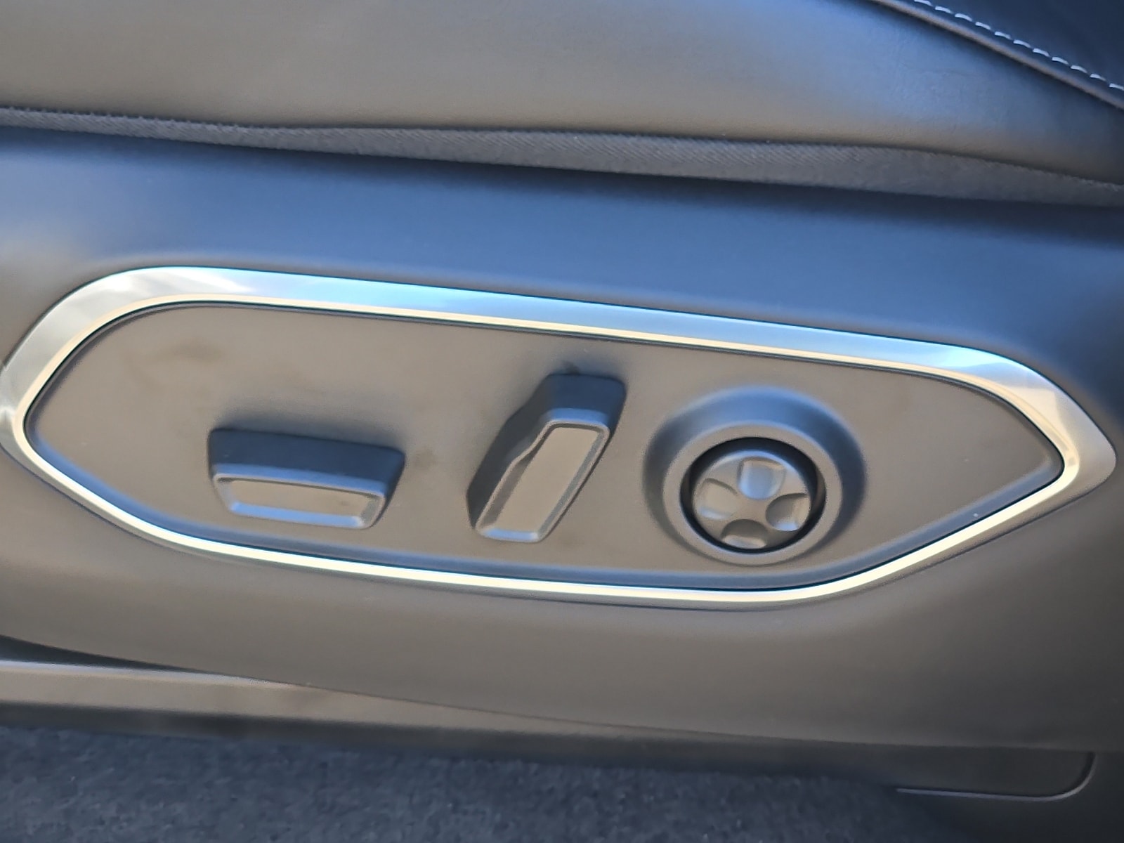 2025 Jeep Wagoneer Series II - Photo 8