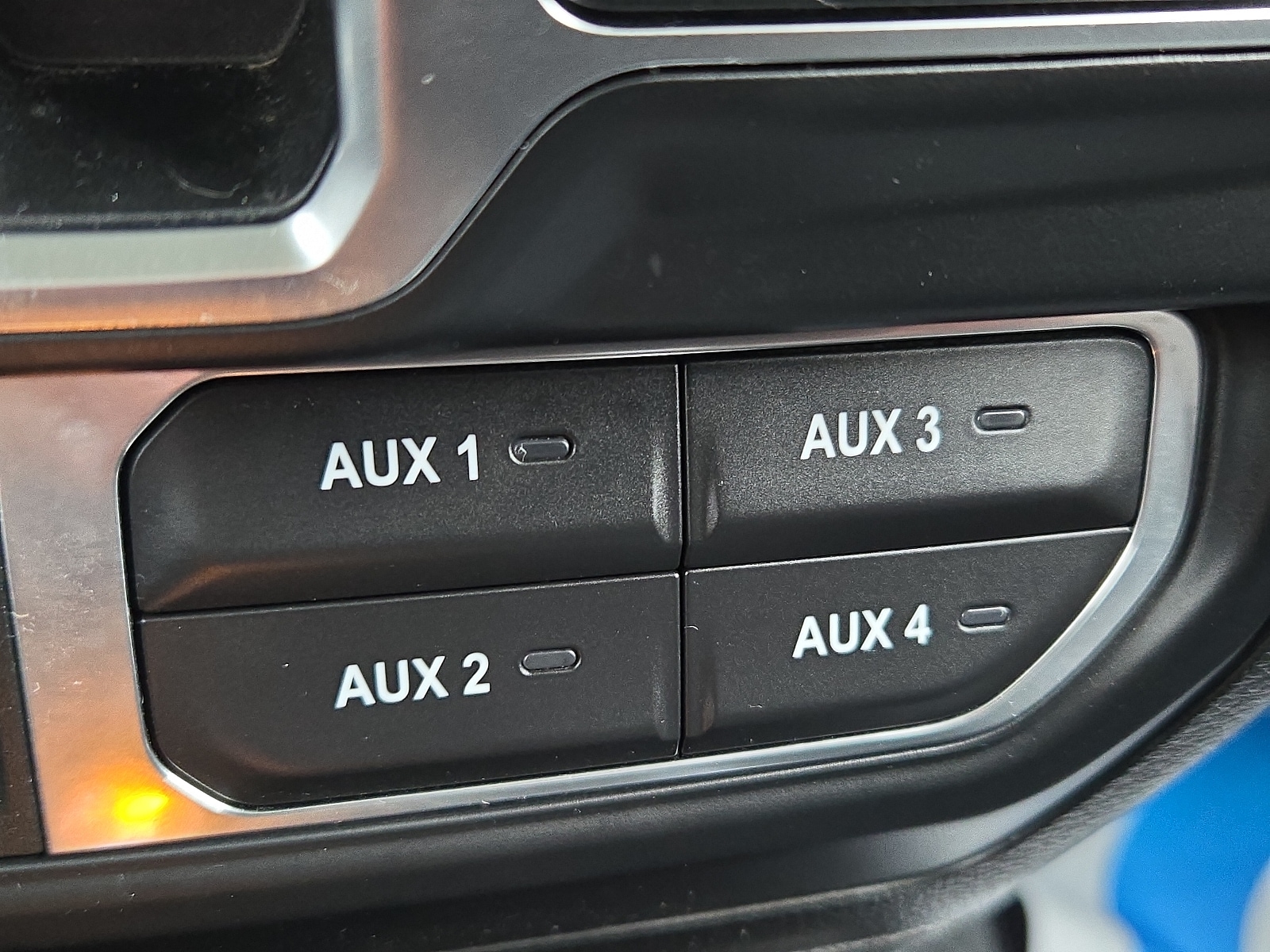 2020 Jeep Gladiator Overland - Photo 18